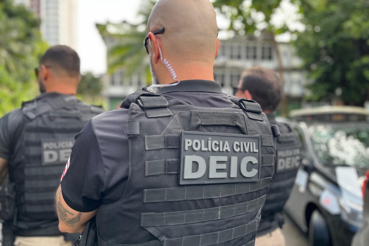 Seis pessoas são presas acusadas de praticar crimes patrimoniais