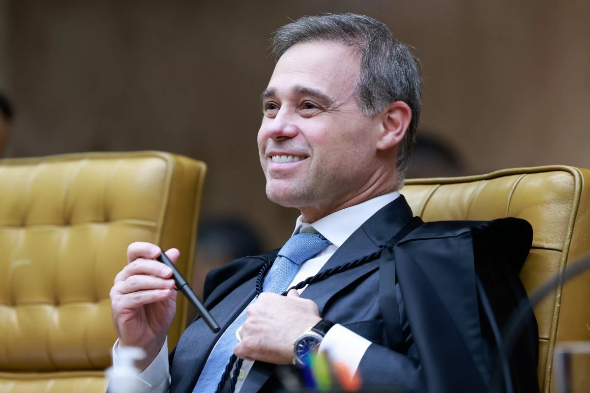 André Mendonça conclui voto pela manutenção de artigo do Marco Civil da Internet