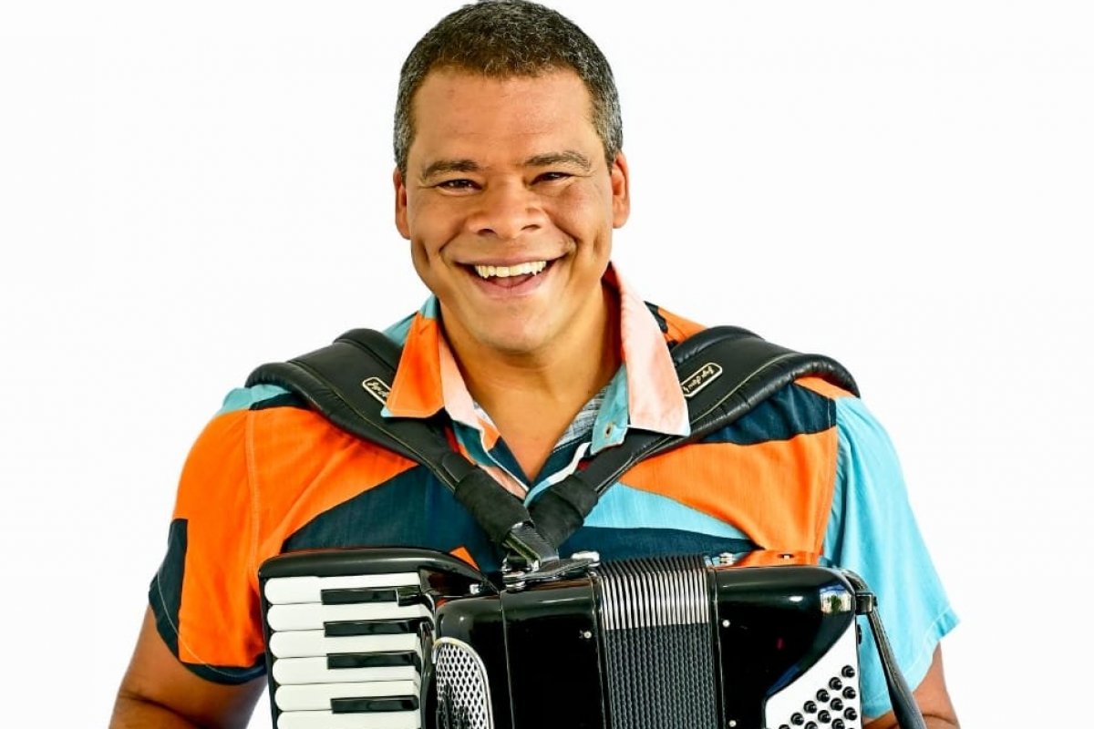 Júlio César Sanfoneiro é confirmado no Forró do Cais em Maragojipe!
