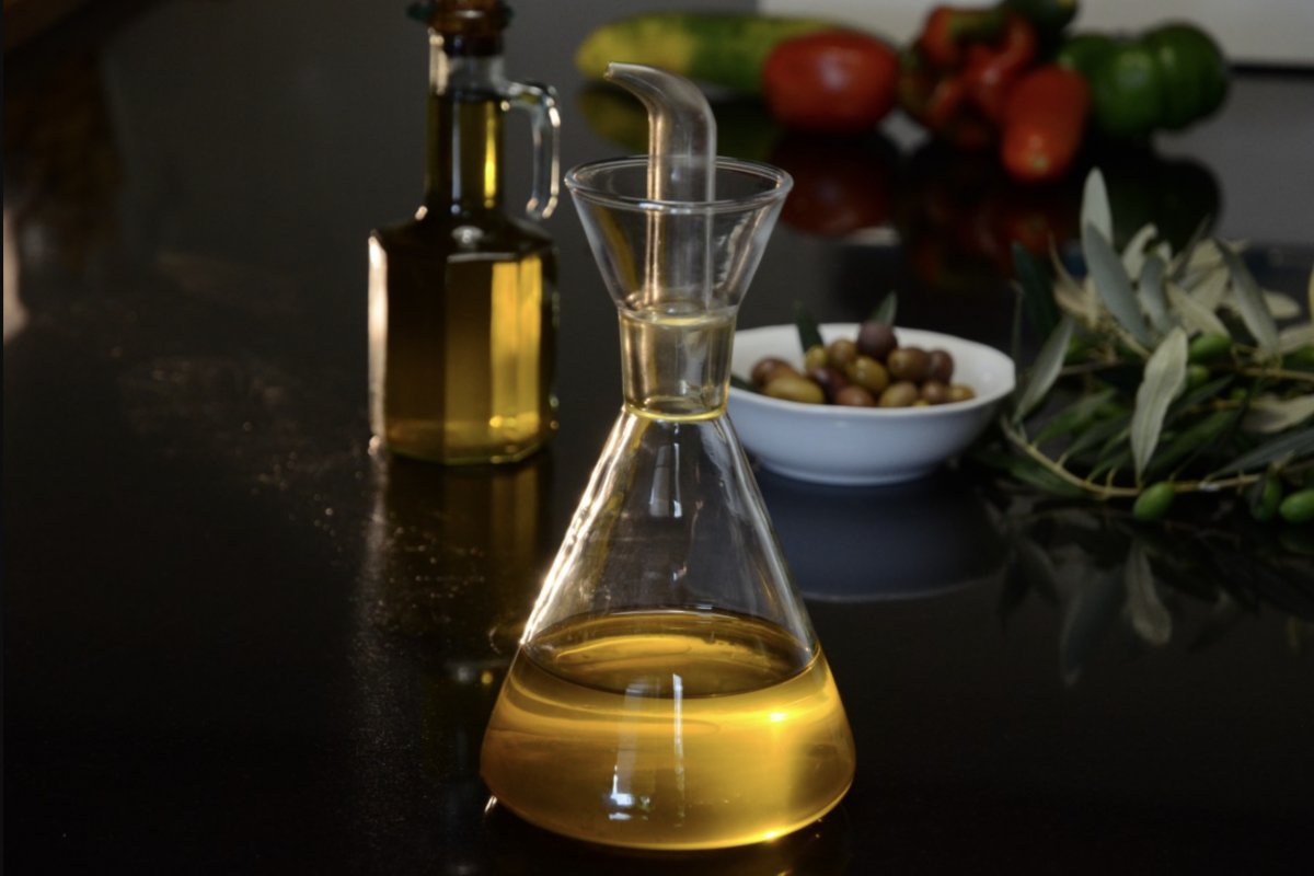 Anvisa proíbe venda de mais 3 marcas de azeite no Brasil
