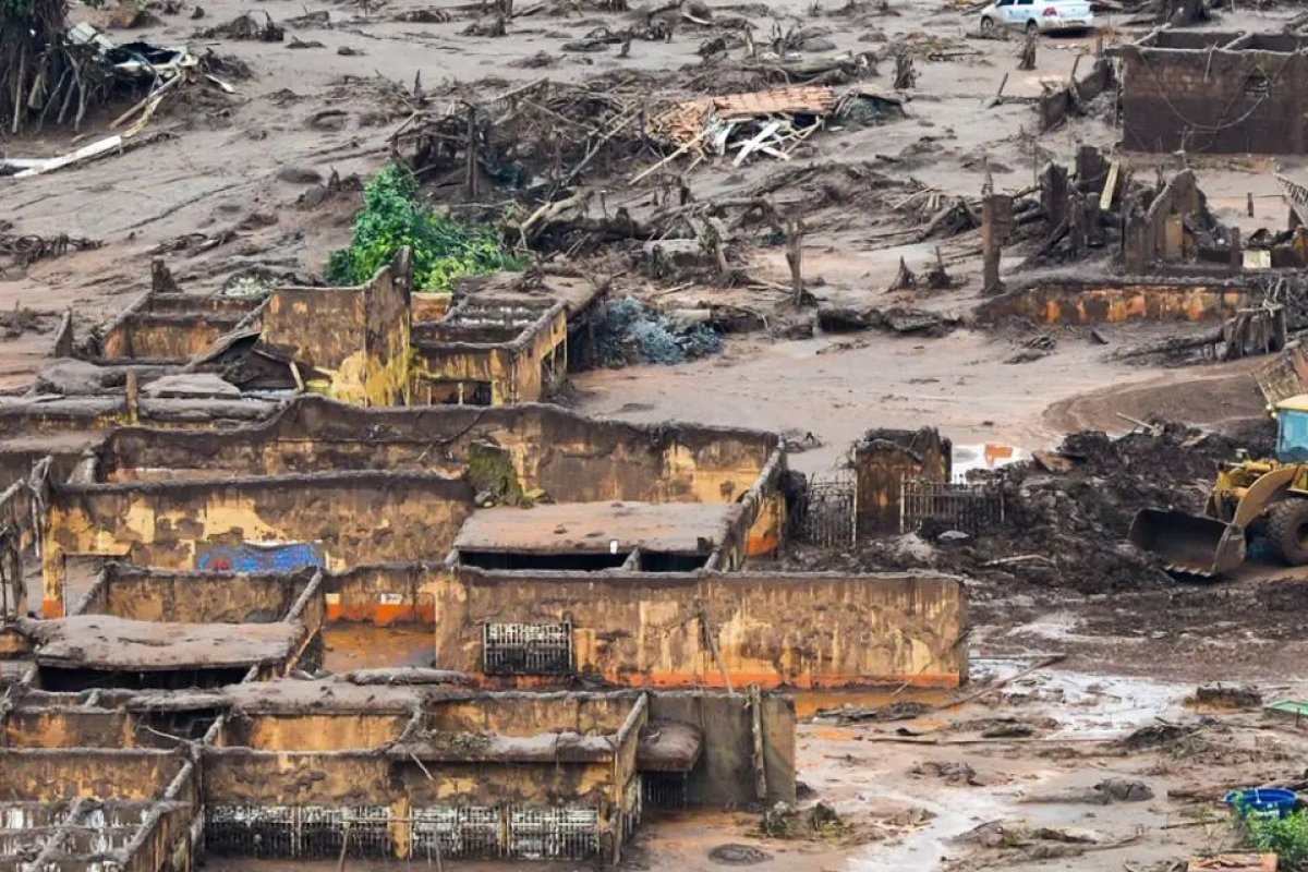 Governo Lula não repassa verba, e atingidos de Mariana (MG) ficam sem assessoria técnica