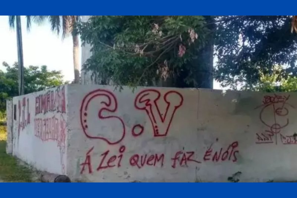 Moradores denunciam interferência de facção criminosa em fornecimento de internet em bairros de Salvador