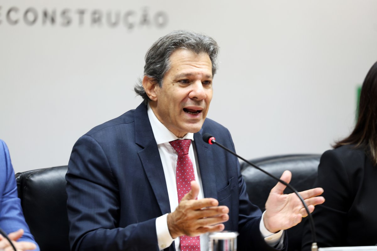 Haddad anuncia recuo em alíquotas de IOF e fim da isenção de LCIs e LCAs