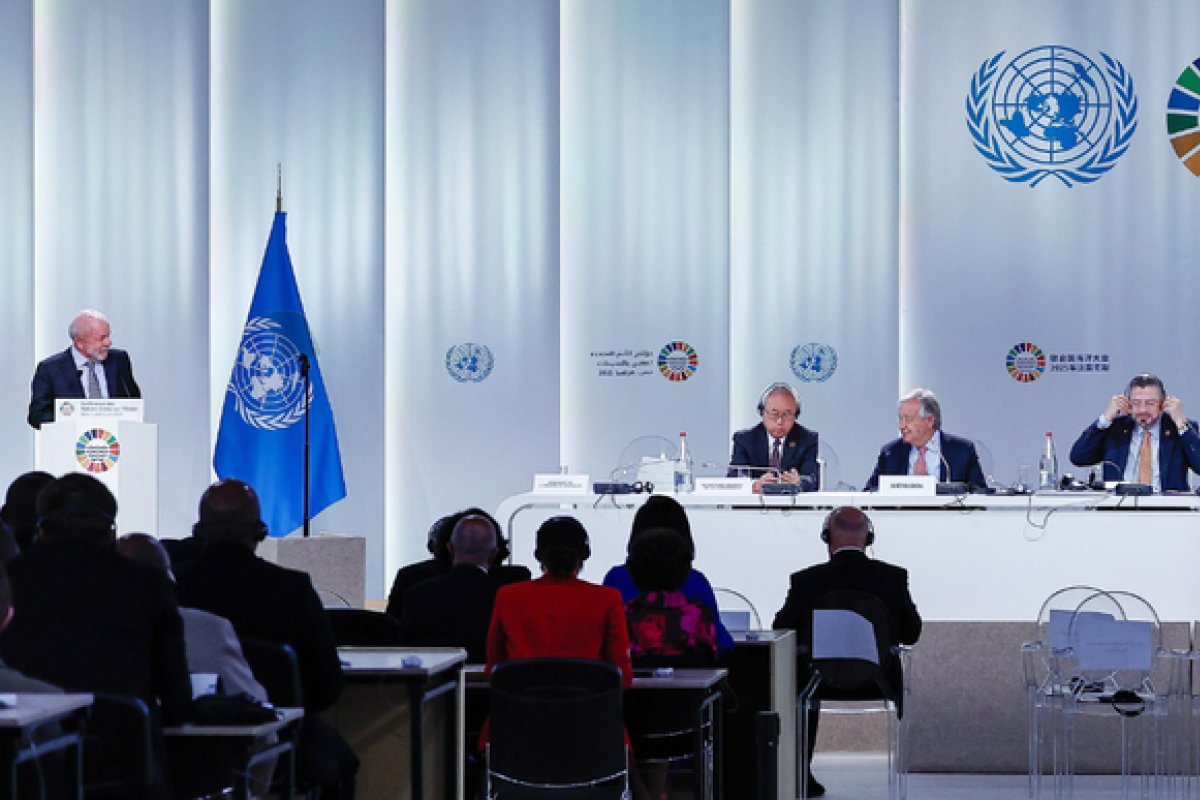 Em Nice, Lula discursa sobre 'Amazônia azul' em agenda encurtada por resfriado