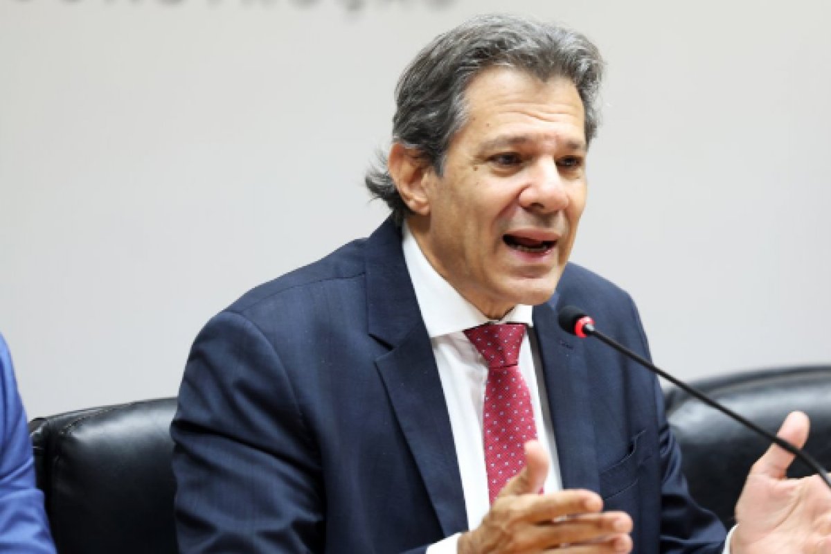 "Fazer justiça tributária", afirma Haddad sobre pacote para substituir aumento do IOF