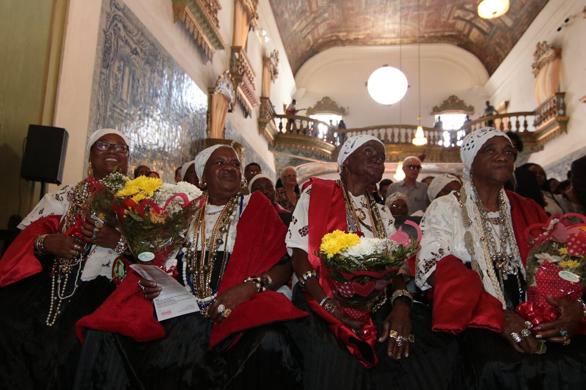 Irmandades religiosas católicas e o turismo de Salvador
