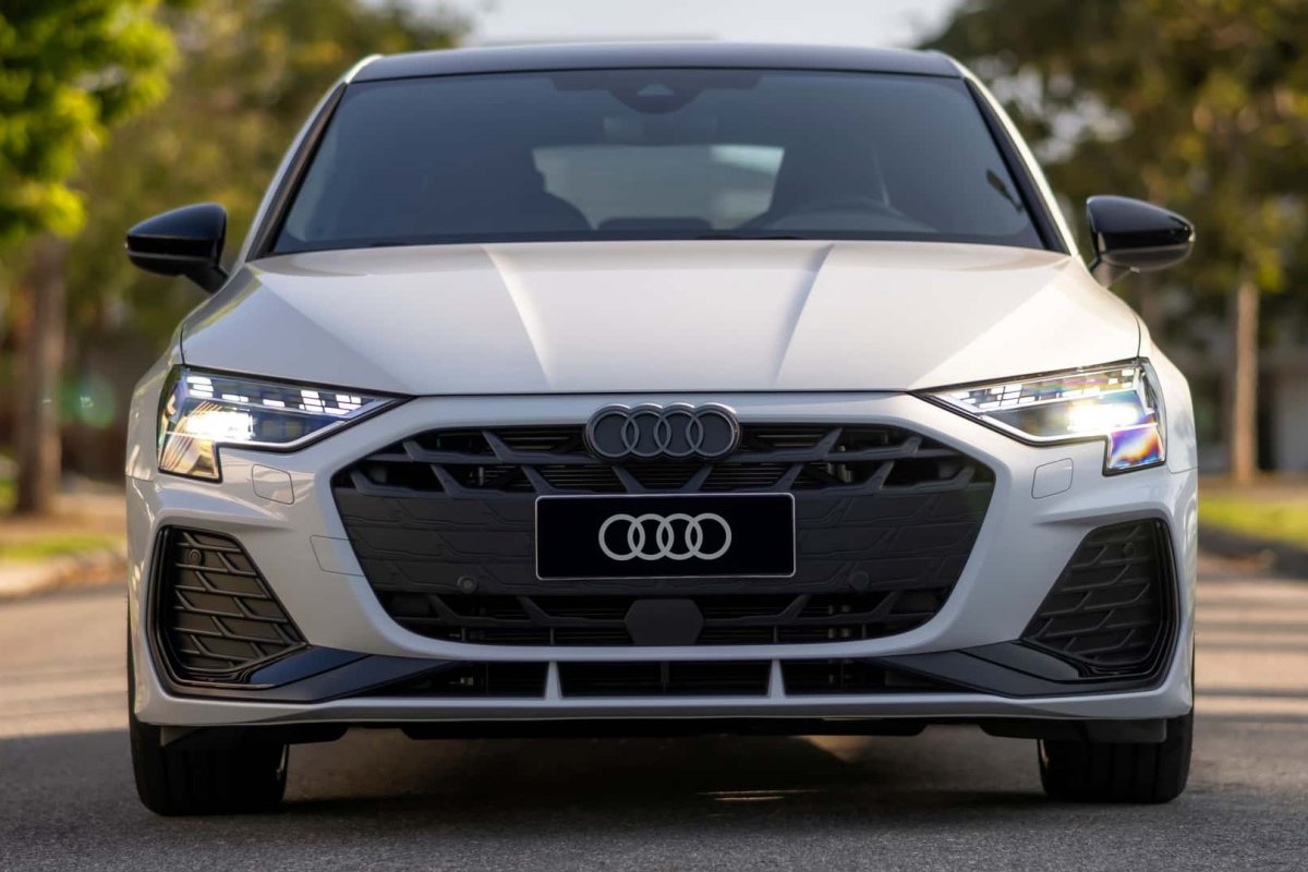 Novo Audi A3 estreia no país na versão hatch