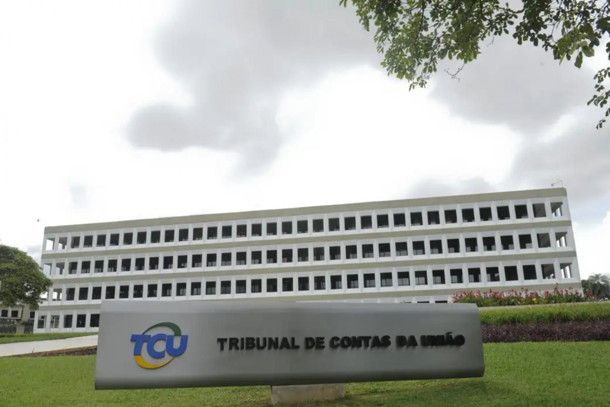 TCU aprova com ressalvas contas do governo federal em 2024 e alerta para renúncias fiscais