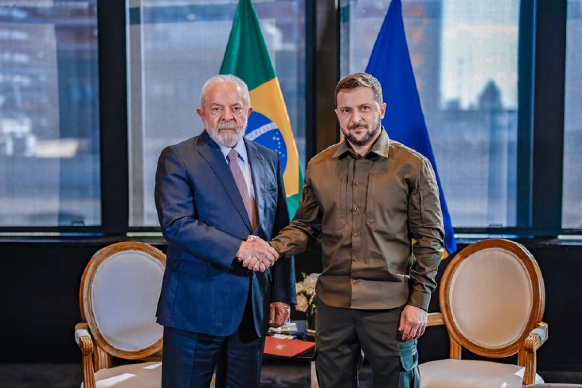 Zelenski pede reunião privada com Lula na cúpula do G7