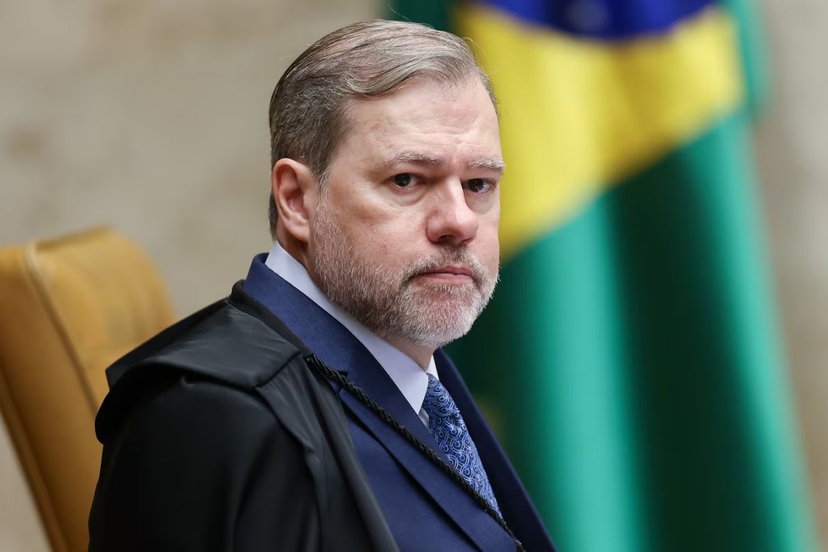 STF mantém decisão de ilegalidade da greve dos professores em Salvador