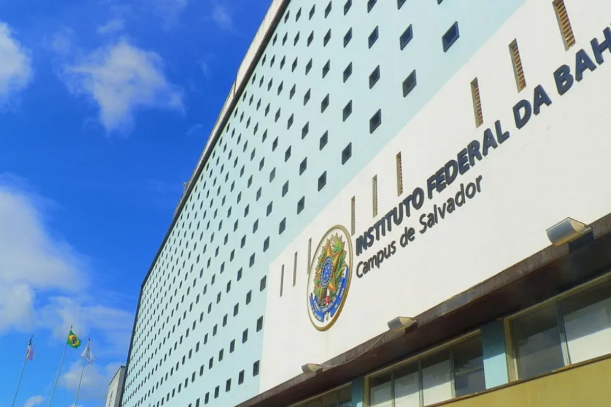 Ifba de Salvador abre inscrições para cursos técnicos gratuitos em instrumento musical