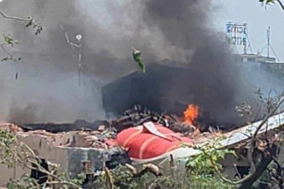 Queda de avião: estudantes estão desaparecidos após acidente na Índia