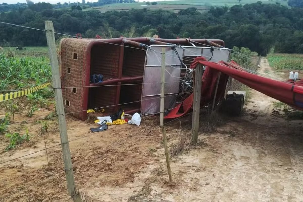 Mulher morre e 10 pessoas ficam feridas após balão cair em área rural de SP