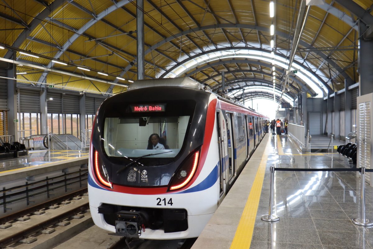 Metrô de Salvador vai funcionar 24h durante festa de São João no Parque de Exposições