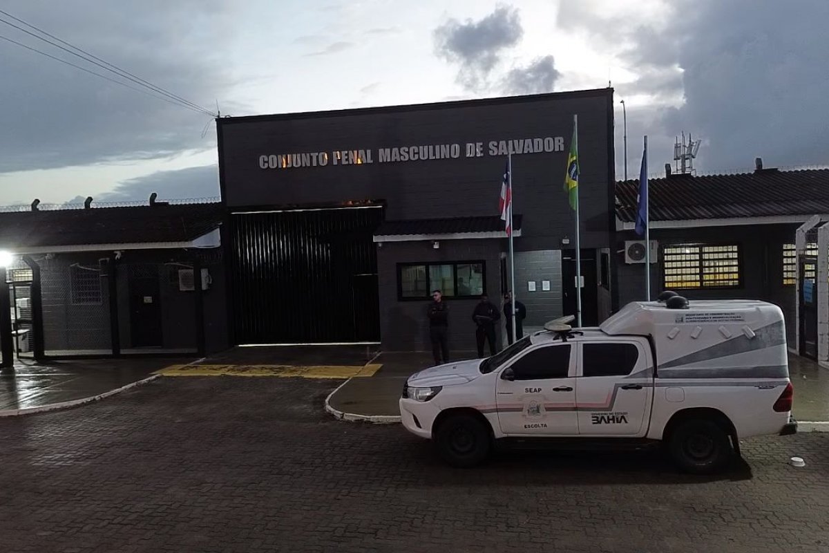 Seap faz megaoperação para cumprir cerca de 30 mandados de prisão nas unidades prisionais da Bahia