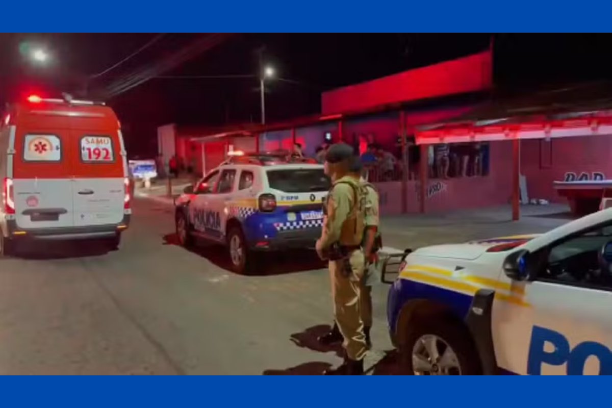 Jovem é atingido por facadas, sobe em telhado de casa e arremessa telha na cabeça da mãe momentos antes de morrer, no Tocantins
