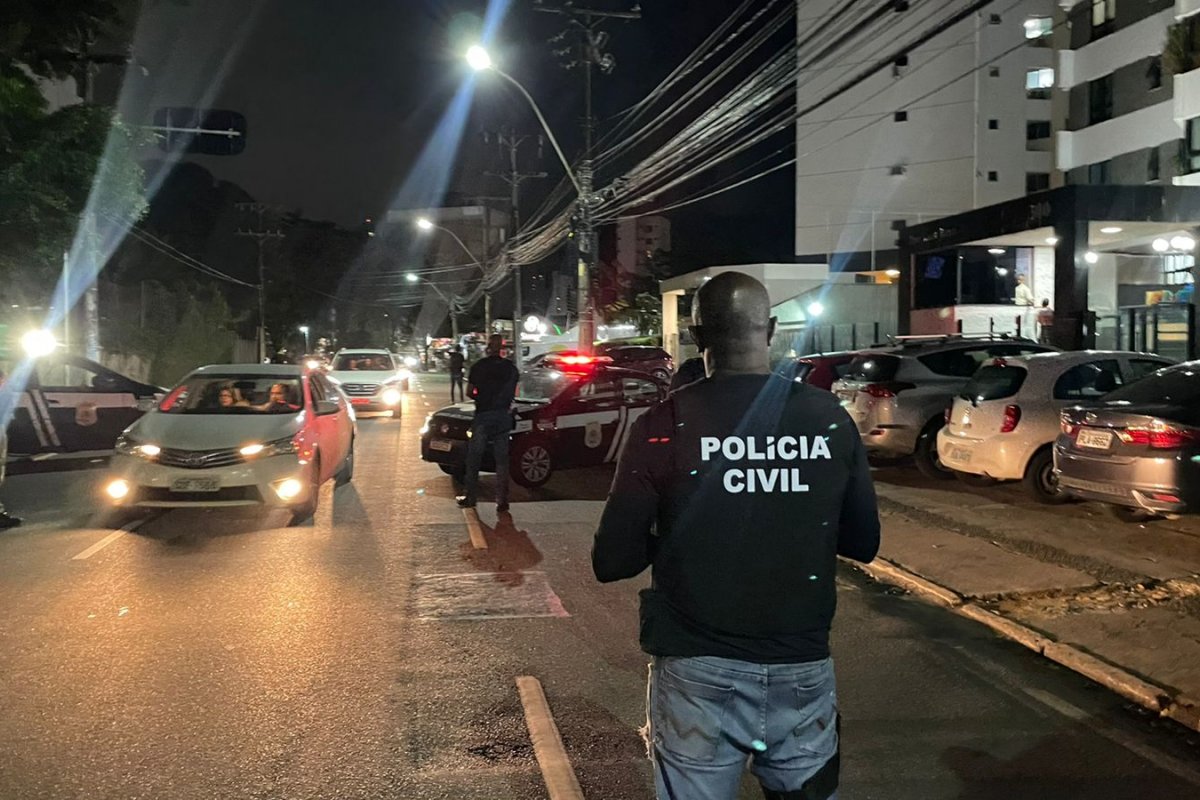 Polícia Civil prende três suspeitos de comercializar drogas em bairros nobres de Salvador