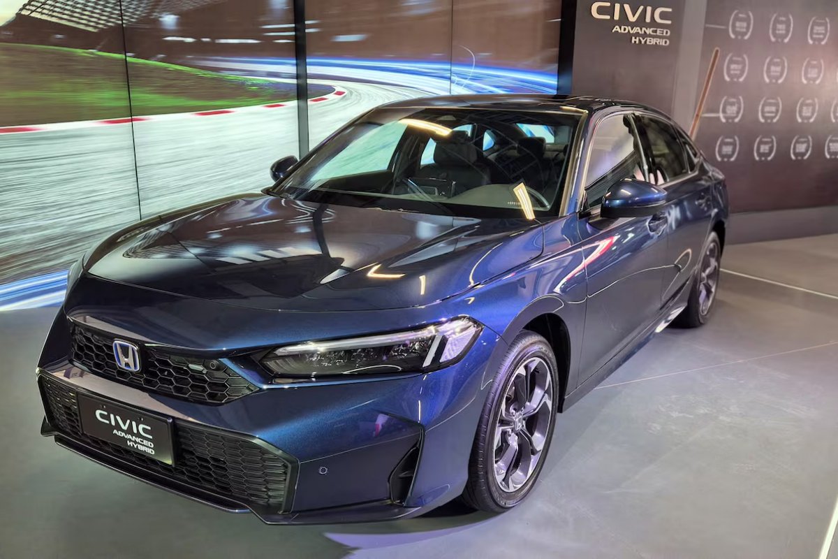 Honda Civic 2026 muda no visual e oferece nova cor: conheça