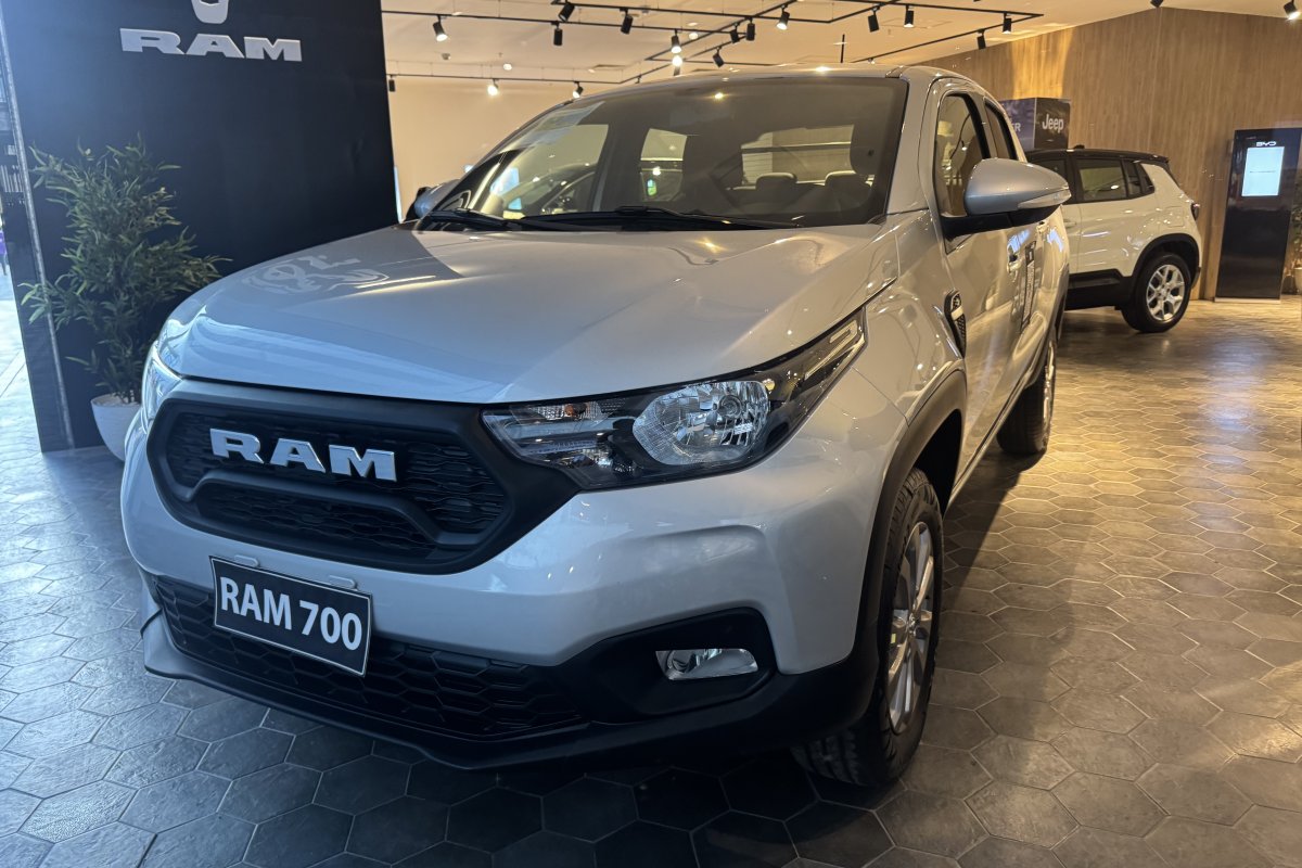 Ram 700: veja fotos da picape nacional que faz sucesso em vários países