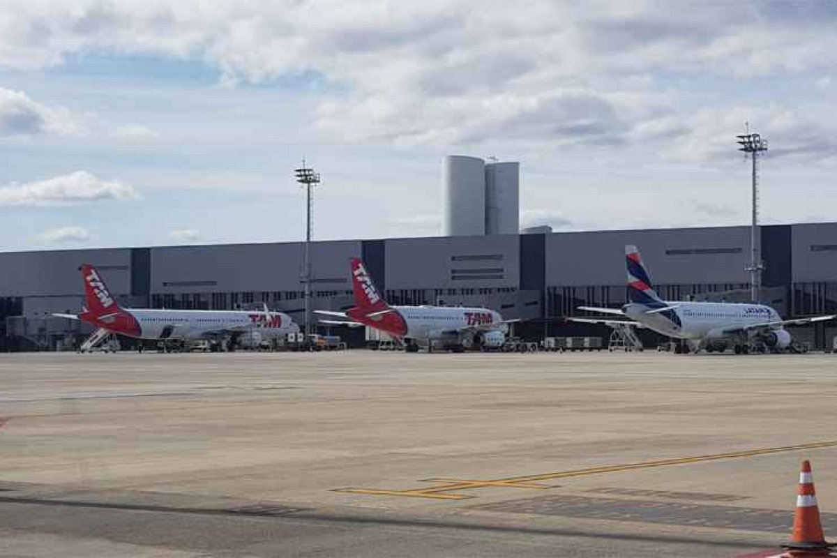 Quarto avião com deportados dos EUA chega a Belo Horizonte