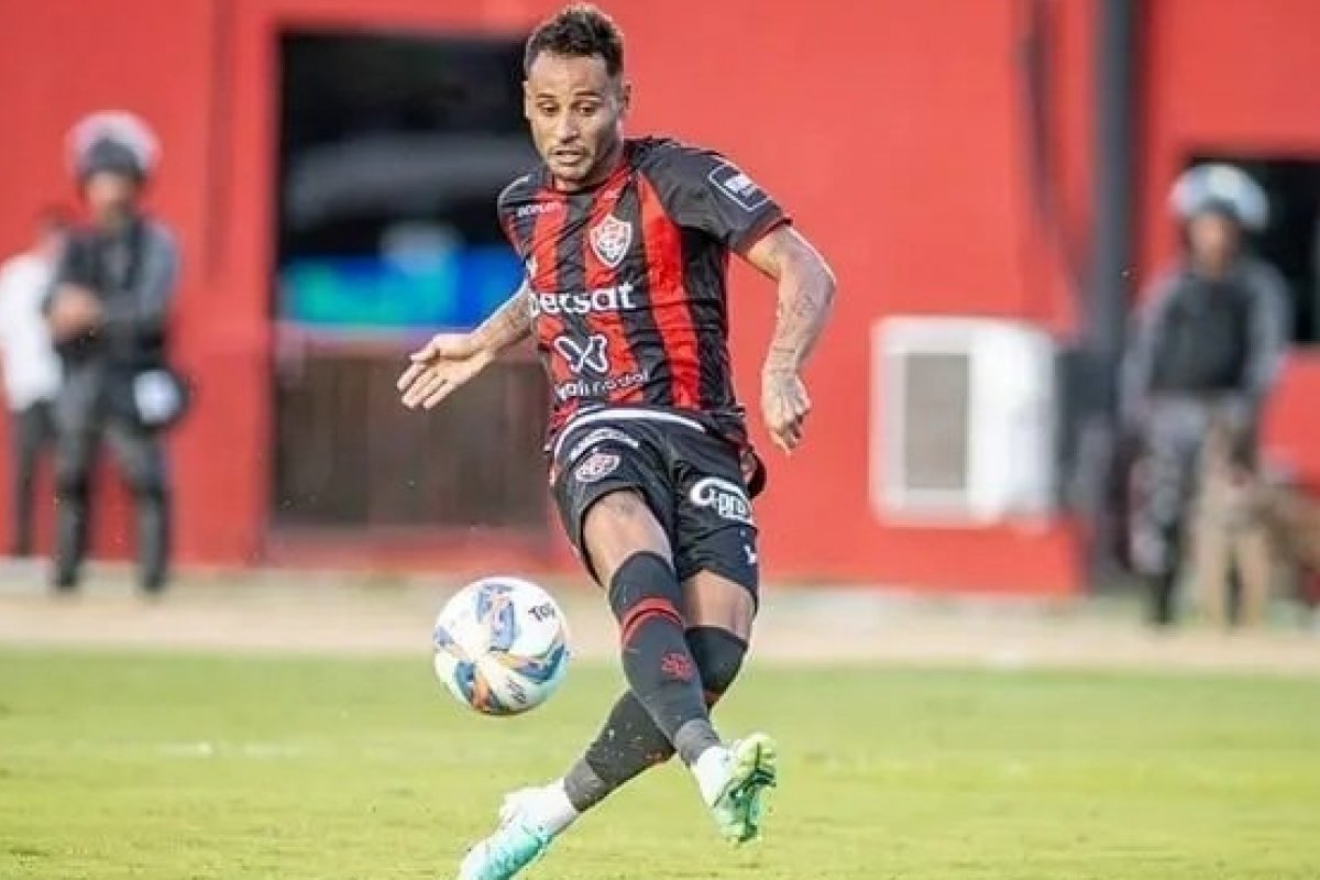 Ex-jogador do Vitória é preso por tráfico de drogas no Mato Grosso do Sul