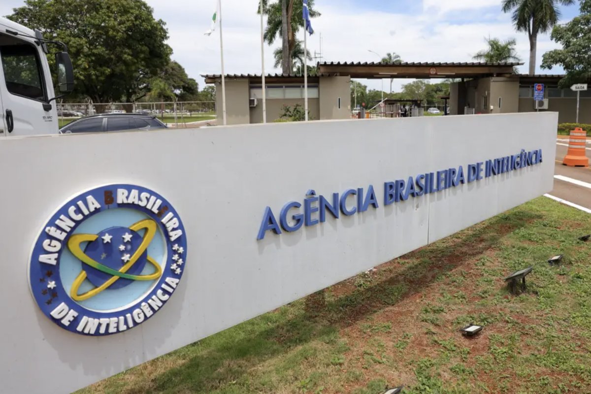 Moraes tira sigilo de relatório da PF sobre 'Abin paralela'