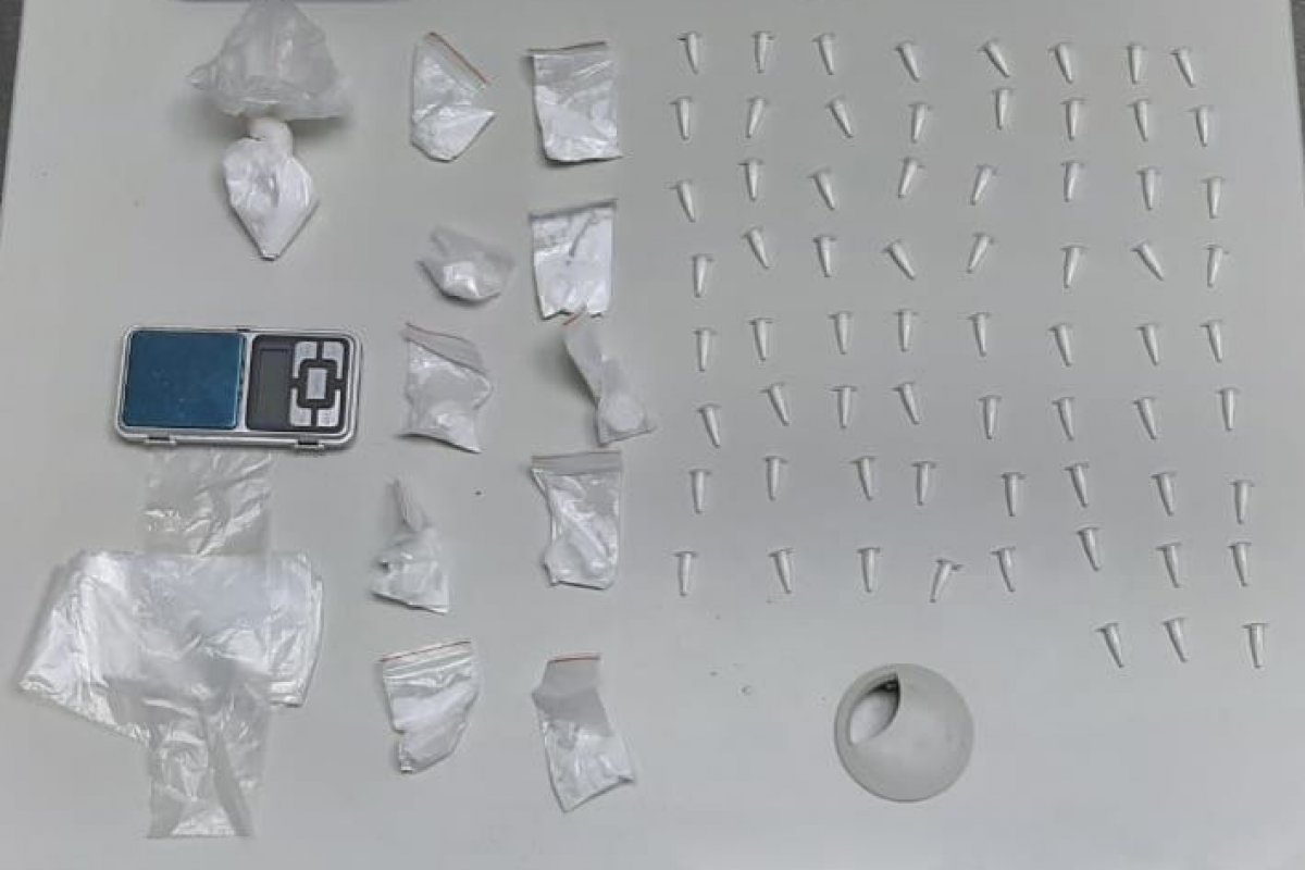 Suspeito de tráfico de drogas é preso em Camaçari