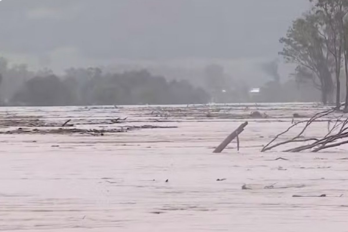 Vídeo: Rios transbordam e cidades que foram atingidas por enchentes em 2024 são inundadas no RS