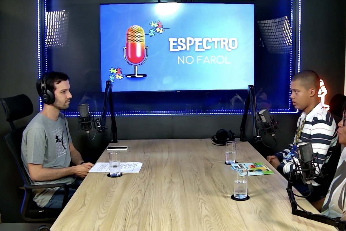 Vídeo: “O que me motivou a fazer esse livro foi mostrar minha história como eu, o eu autista, sou”, diz Diego Conceição no podcast Espectro No Farol