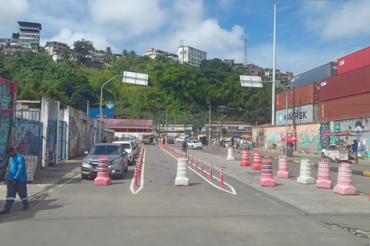 Ferry-boat tem movimento tranquilo e sem longas filas na tarde desta quinta-feira (19)