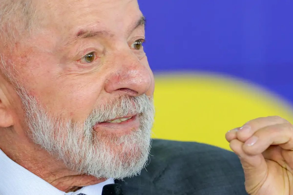 Lula anunciará crédito para entregadores comprarem motos elétricas