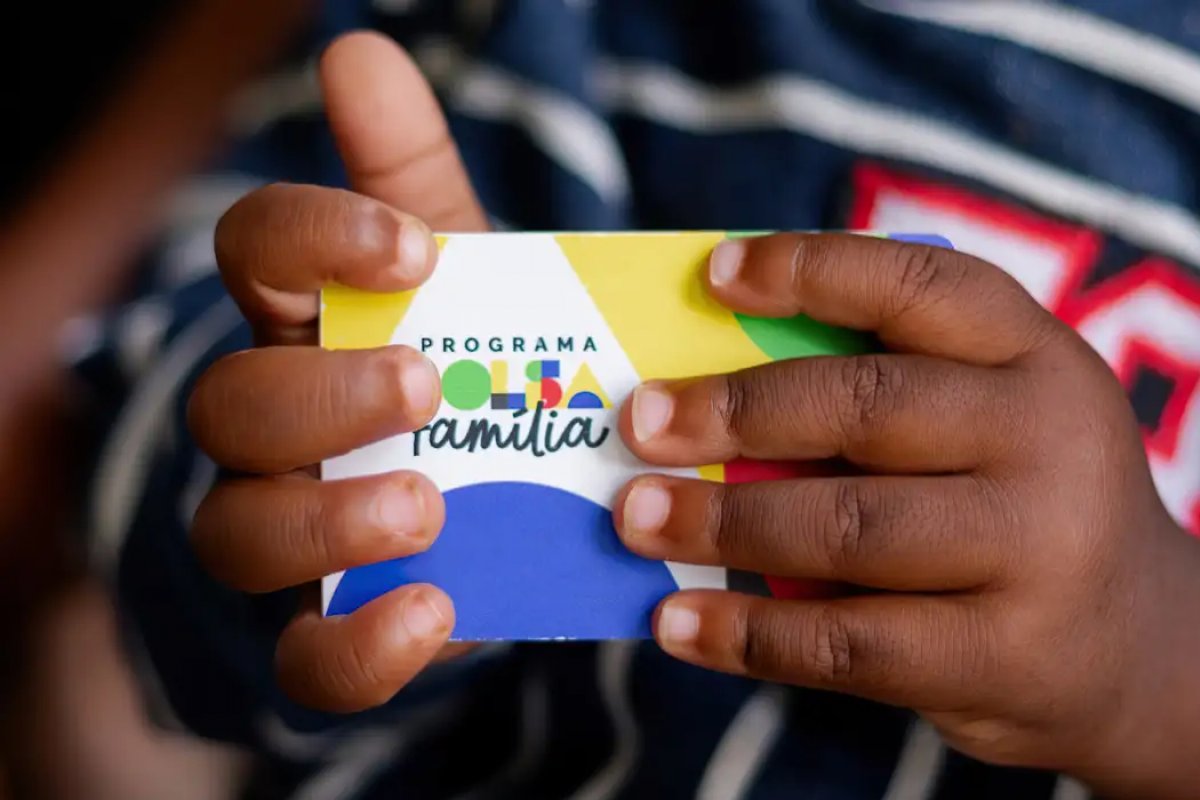 Caixa paga Bolsa Família a beneficiários com NIS de final 4