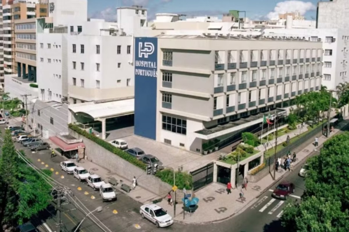Elevador do Hospital Português despenca e deixa duas funcionárias feridas em Salvador