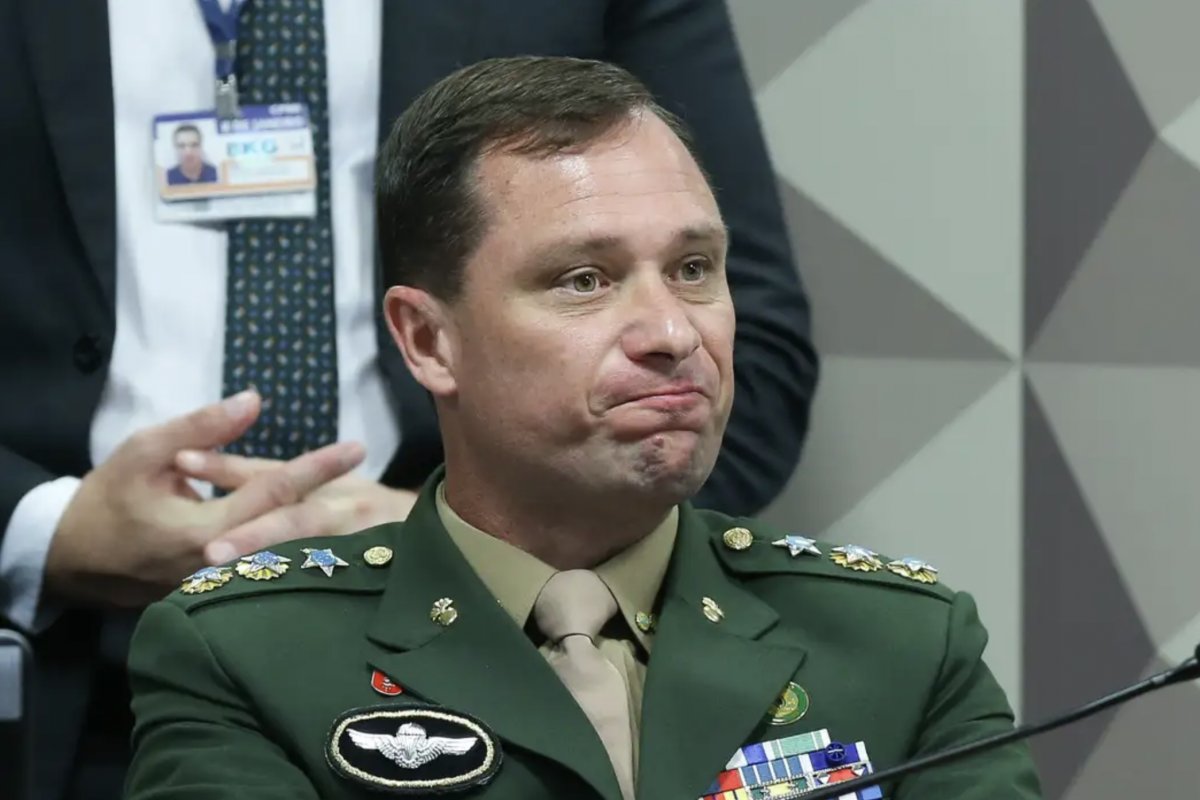 Validade de delação de Cid deve ser discutida no STF em julgamento de réus, avaliam ministros