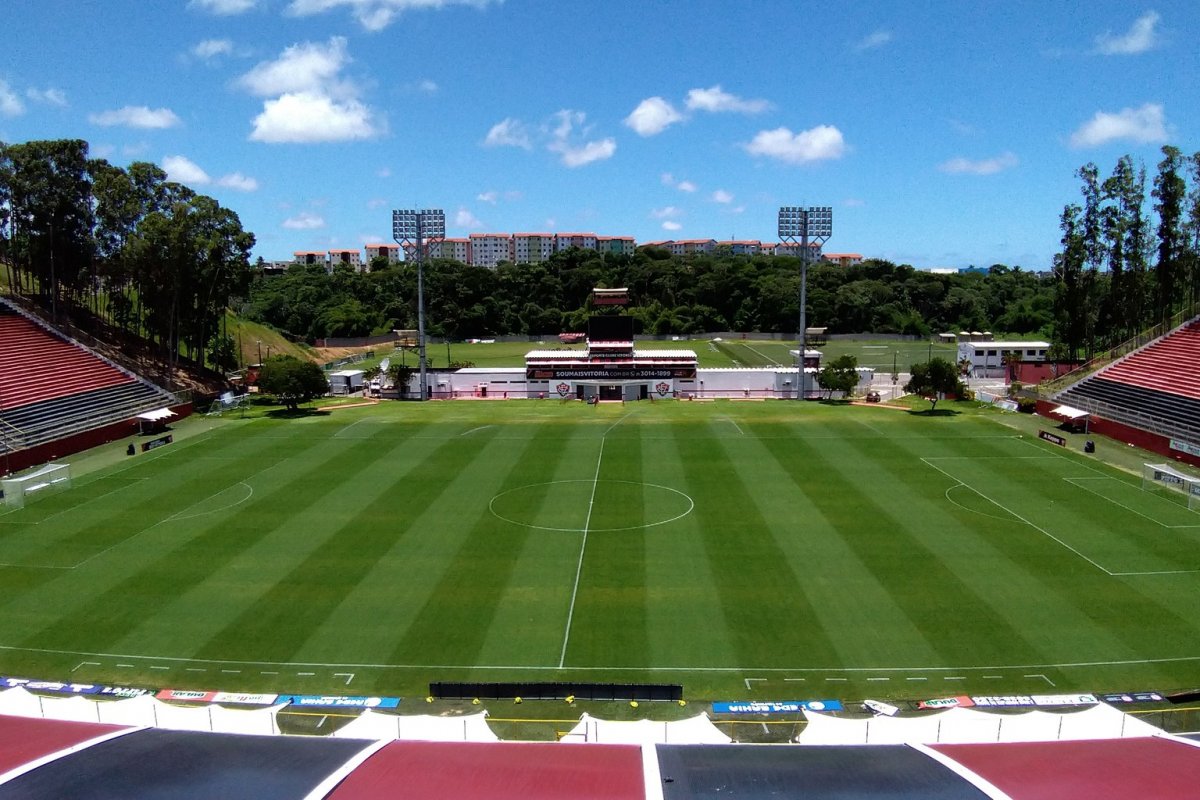 Vitória vence Atlético de Alagoinhas no Barradão e sobe para vice-liderança do Baiano