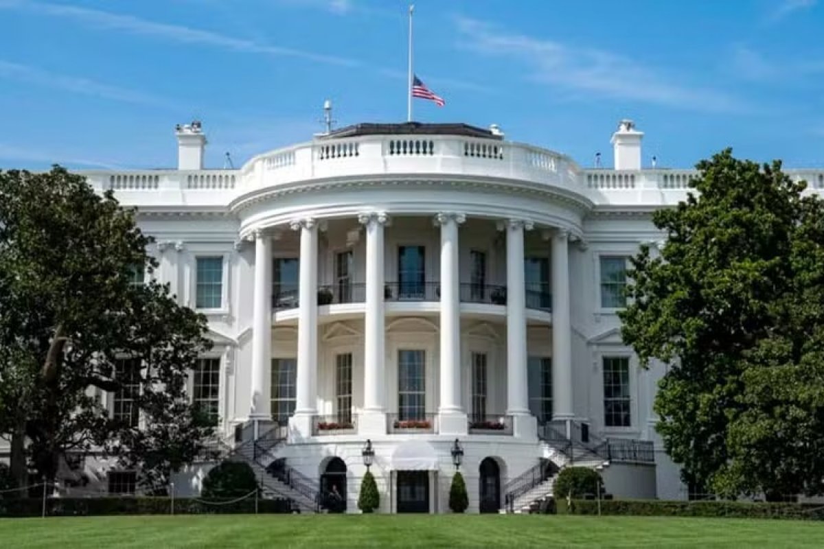 Casa Branca está ciente e monitora investidas do Irã contra bases militares no Iraque e Catar