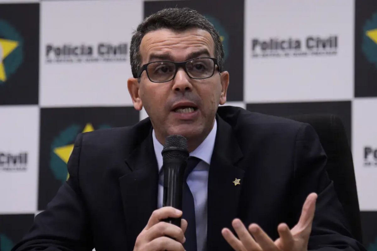 Delegado preso acusado de ser mandante do assassinato de Marielle Franco pede transferência de presídio