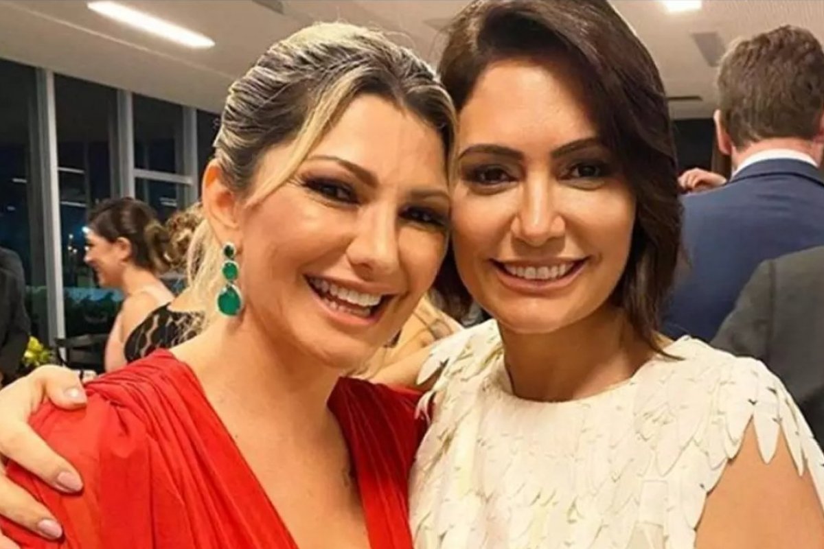 Antonia Fontenelle posta foto com Michelle Bolsonaro