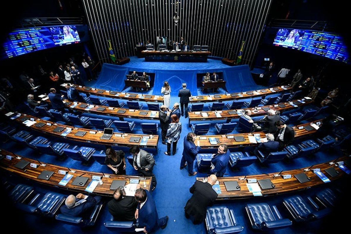 Senado deve votar na próxima semana aumento no número de deputados federais