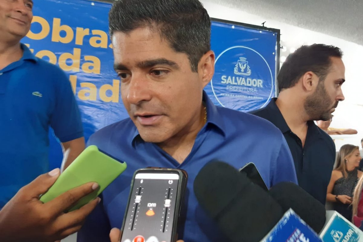 "Passagem de ônibus deve chegar a R$ 4,20", diz ACM Neto