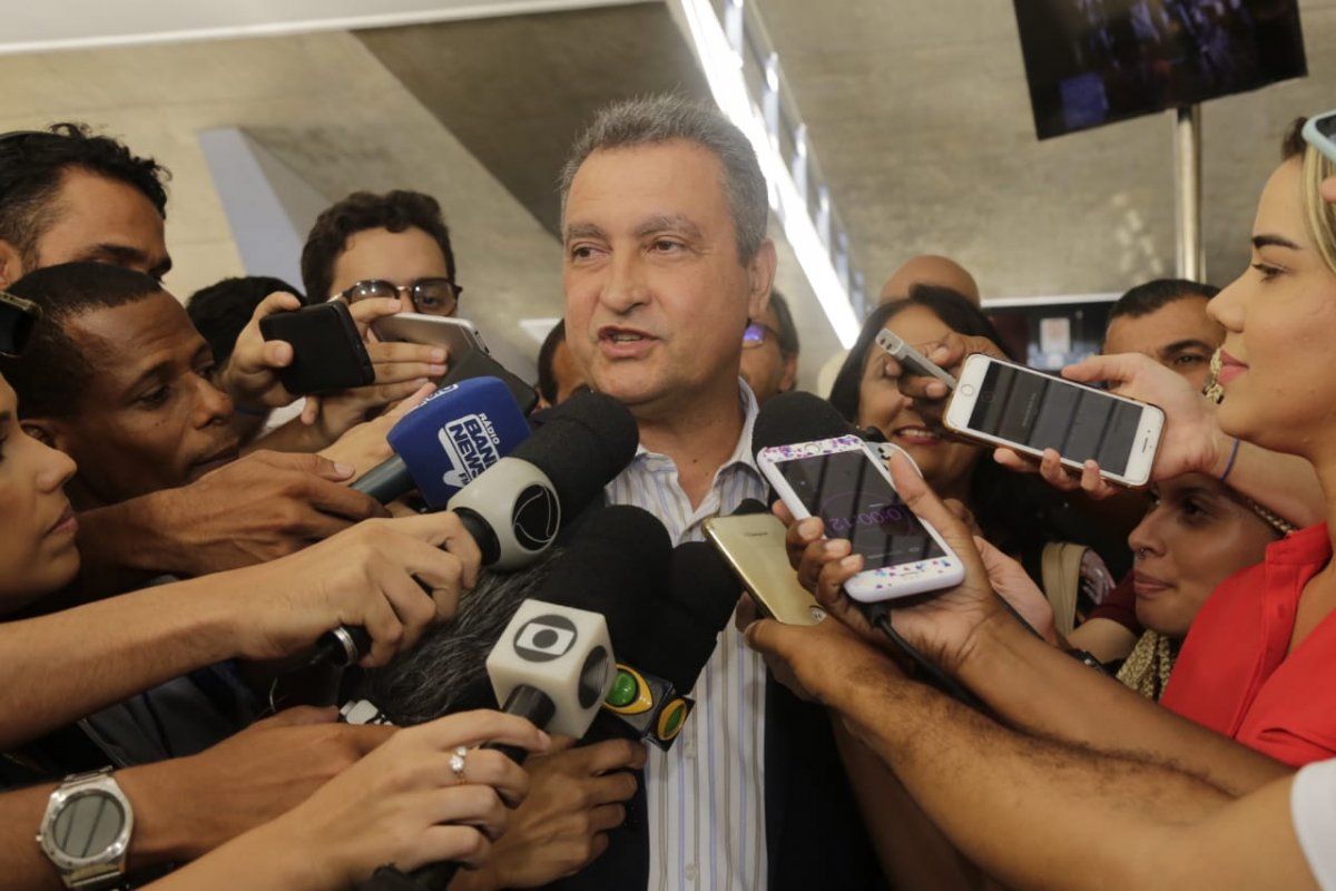 “O governo da Bahia não mantém laços com bandidos”, dispara Rui em resposta a Bolsonaro