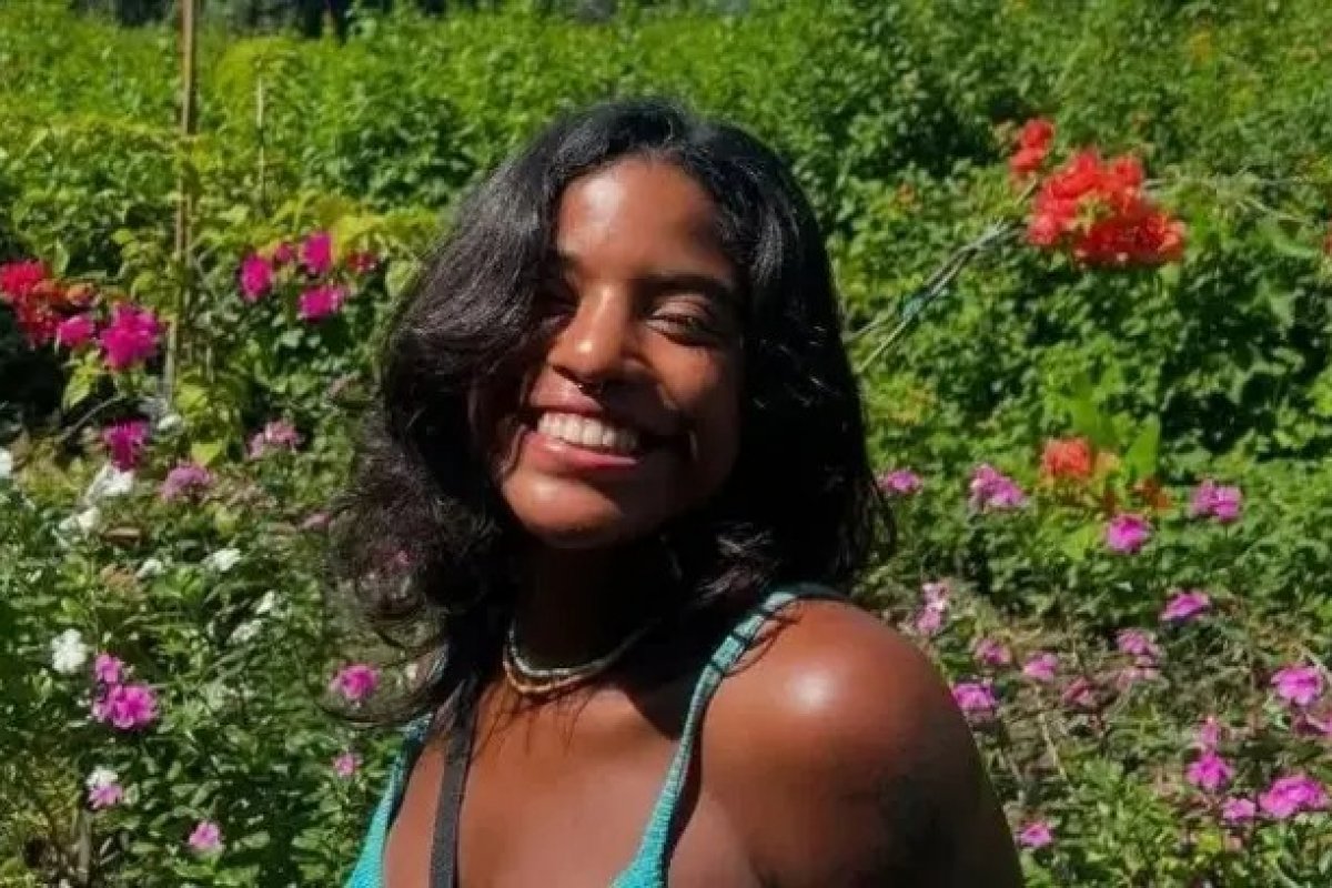 Autópsia aponta trauma e hemorragia como causas da morte de brasileira na Indonésia; Juliana teria morrido 20 min após queda, diz legista