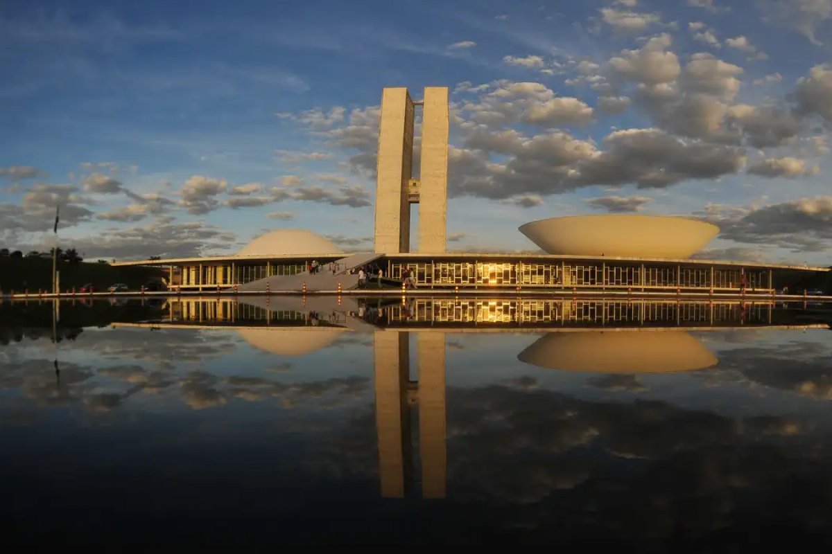 PEC aprovada pela AL-BA é enviada ao Congresso com proposta de ampliar atuação das assembleias