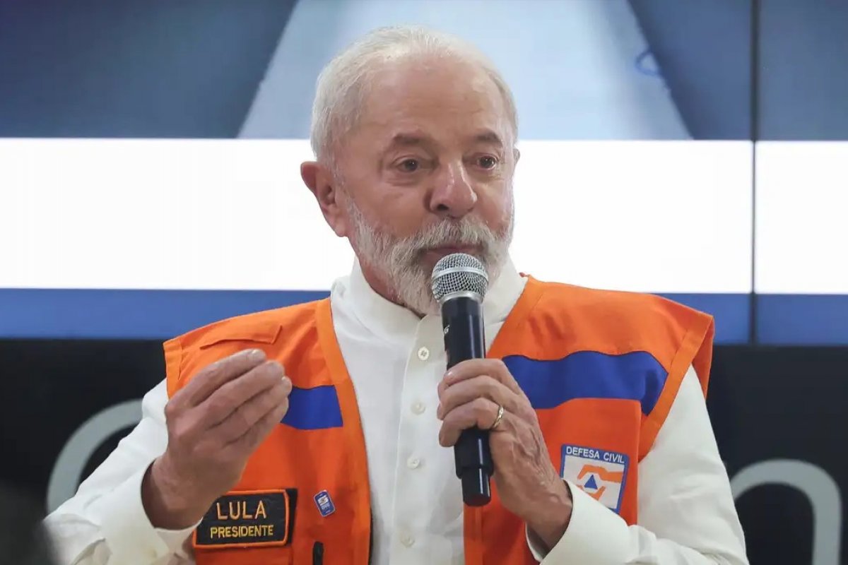 “É um descalabro o rico pagar energia mais barata do que o pobre”, afirma Lula