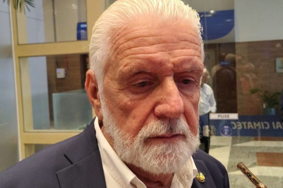 ‘Estranheza e constrangimento’, diz Jaques Wagner sobre derrubada de decreto do IOF