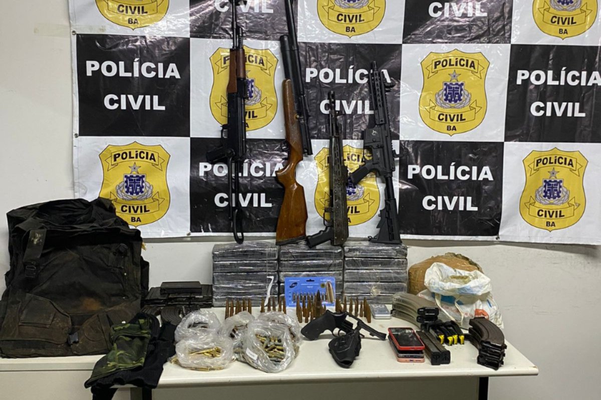 Fuzis são apreendidos durante operação policial na região da Chapada Diamantina