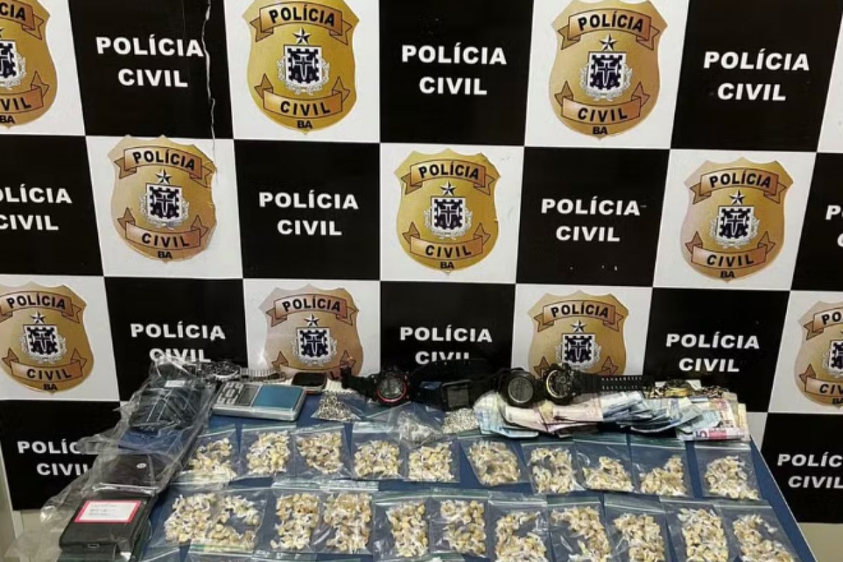 Duas mulheres são presas em flagrante por tráfico de drogas em Vitória da Conquista