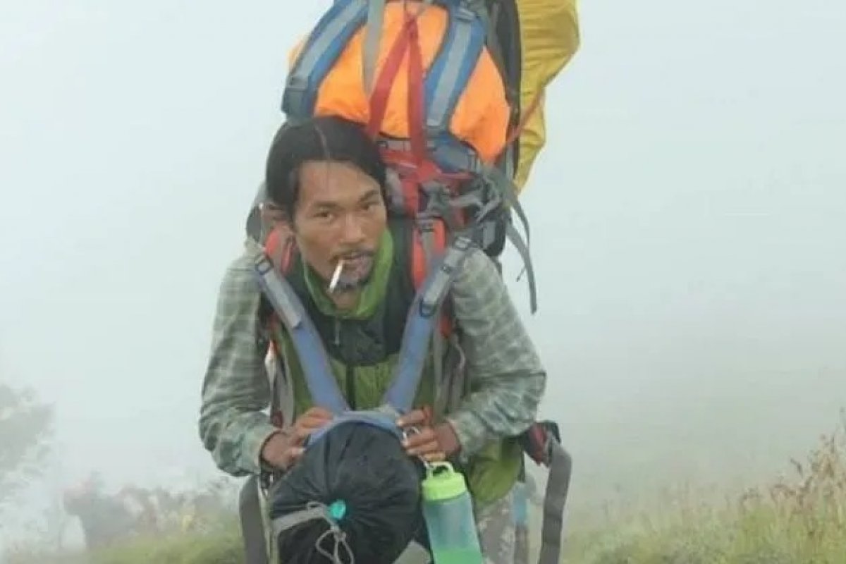 Vaquinha para alpinista que ajudou em resgate de Juliana Marins é cancelada