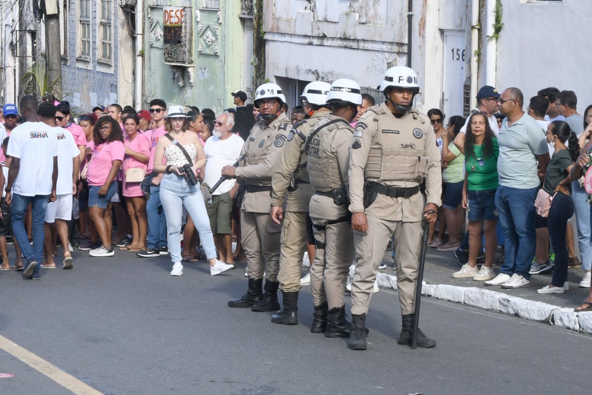 PM mobiliza quase 2 mil policiais para garantir segurança no 2 de Julho na Bahia