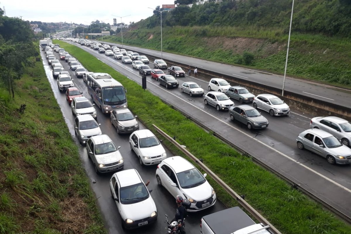 Falta de atenção e desrespeito são as principais causas de acidentes nos feriados